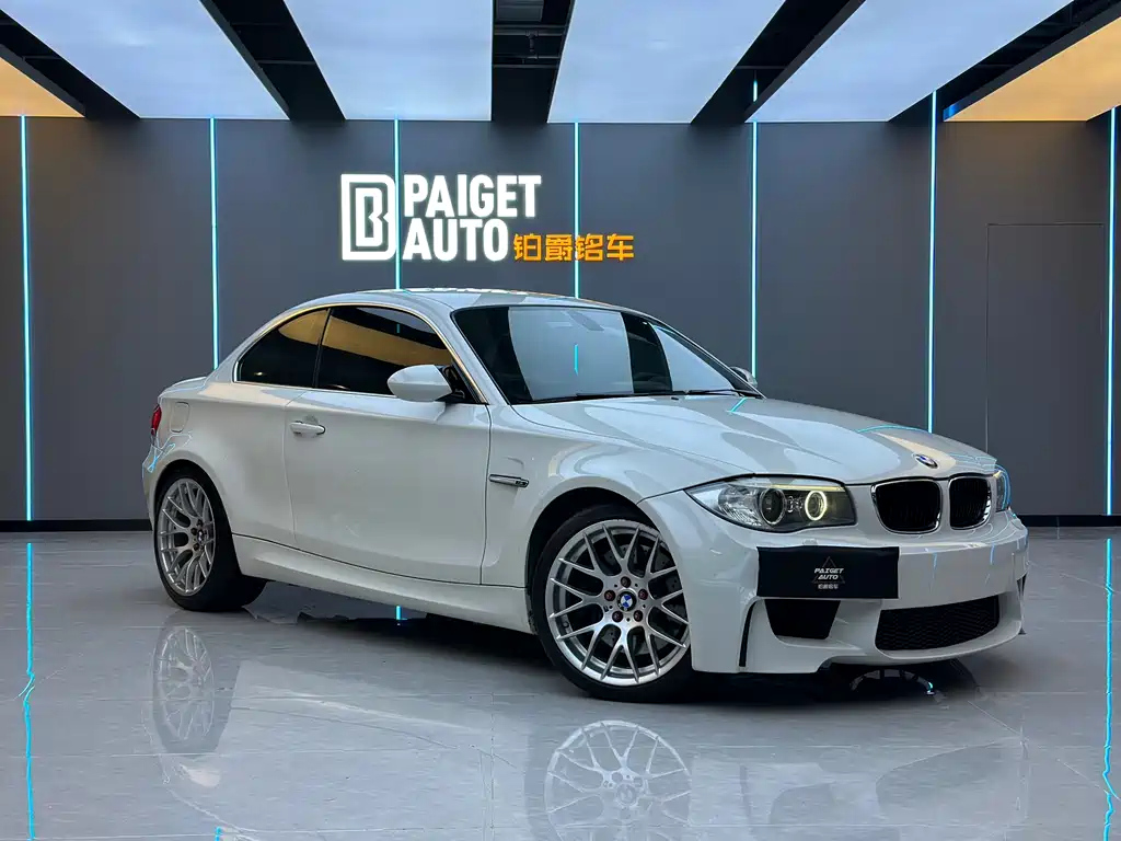 BMW 1-SERIES M