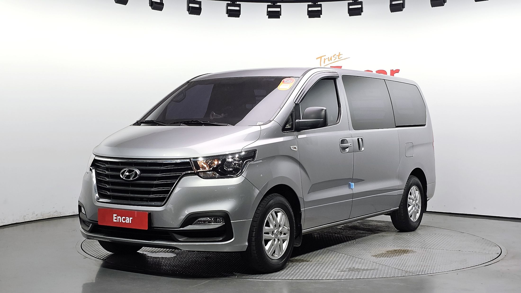 HYUNDAI STAREX GRAND
